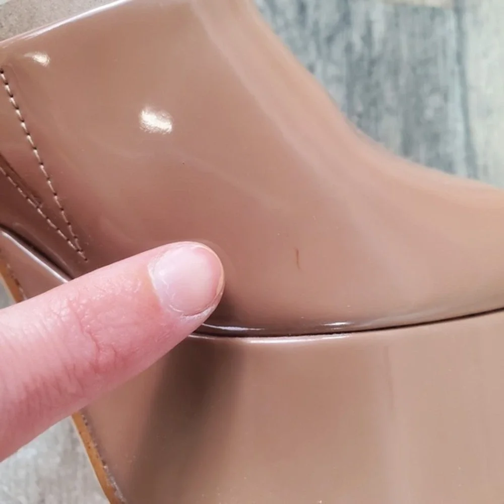 Nine West‎ Jilie Womens Sandals Sz 7.5 M Beige Patent Leather Slip On Block Heel